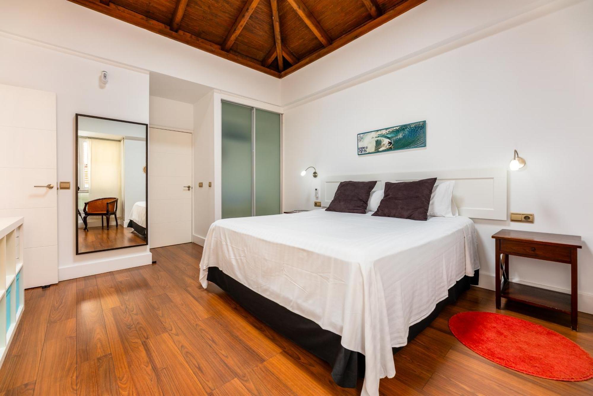 Oasis Beachfront By Holidays